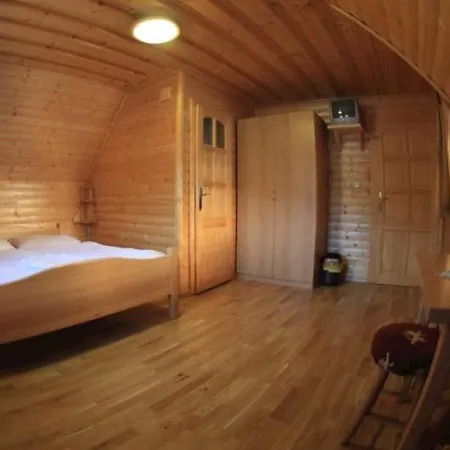 Kamzik A Drevenica Guest house 2*